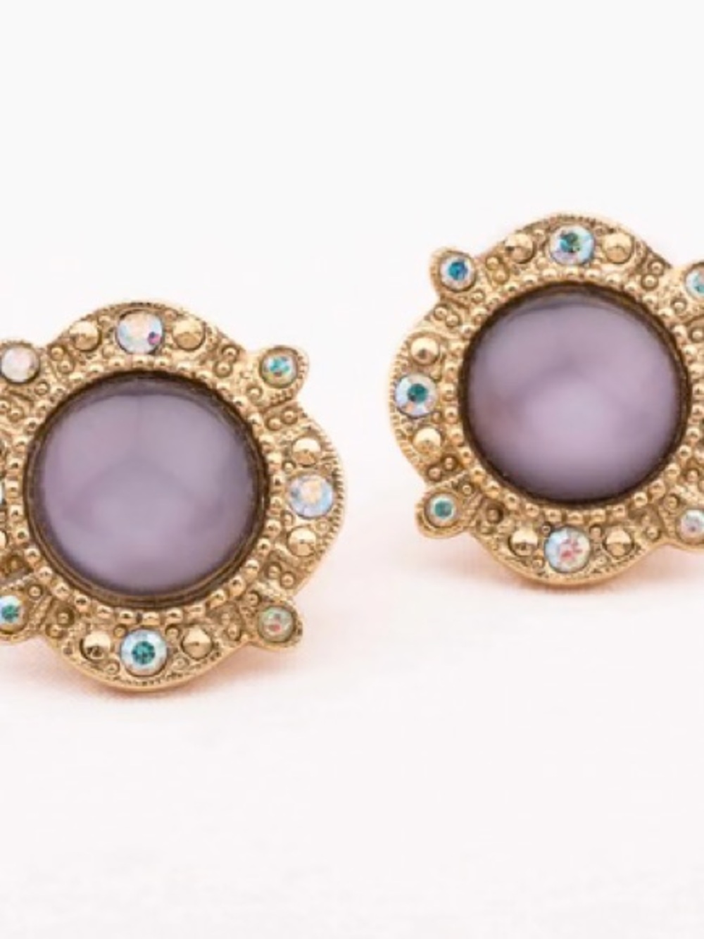 Gold-Tone Floral Purple Cabochon clip on earrings